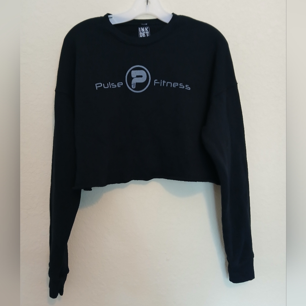 Pulse Fitness Black Crop Sweat Shirt Size M
